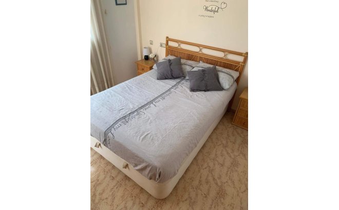 Herverkoop - Villa -
Villamartin - Costa Blanca