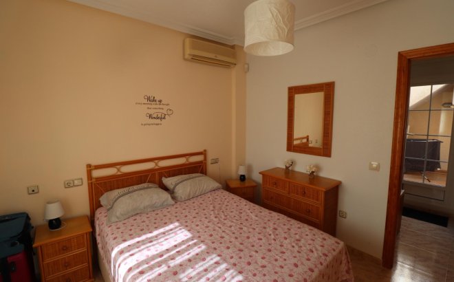 Herverkoop - Villa -
Villamartin - Costa Blanca