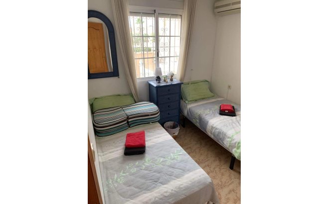 Herverkoop - Villa -
Villamartin - Costa Blanca