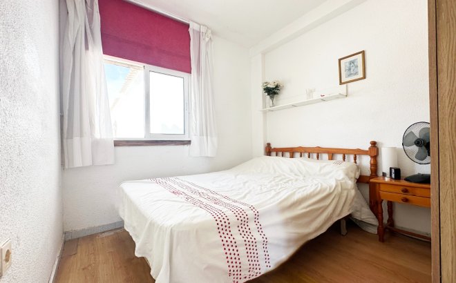 Resale - Bungalow -
Orihuela Costa - Costa Blanca