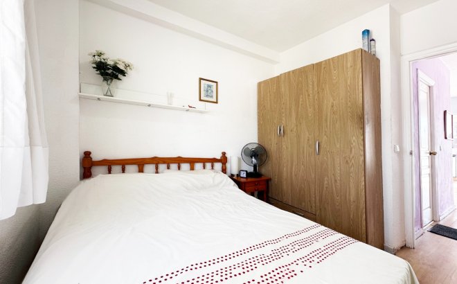 Resale - Bungalow -
Orihuela Costa - Costa Blanca