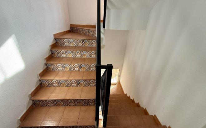 Resale - Commercial -
San Miguel de Salinas - Inland