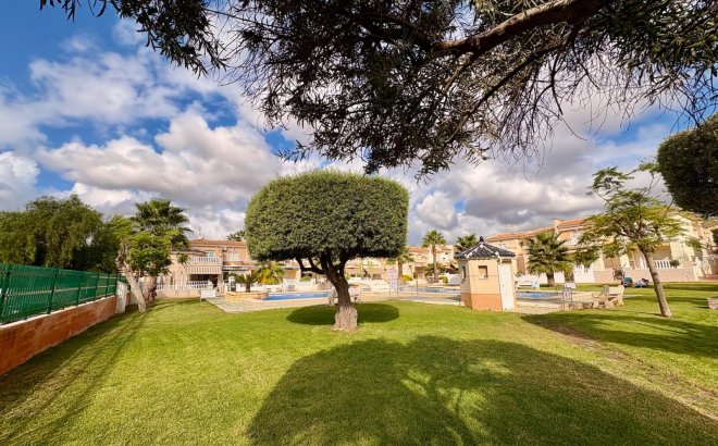 Resale - Town House -
Rojales - Inland