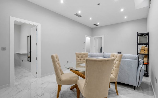 Resale - Villa -
Orihuela Costa - Costa Blanca