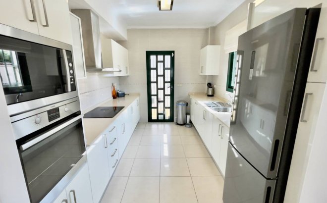 Resale - Villa -
Ciudad Quesada - Costa Blanca