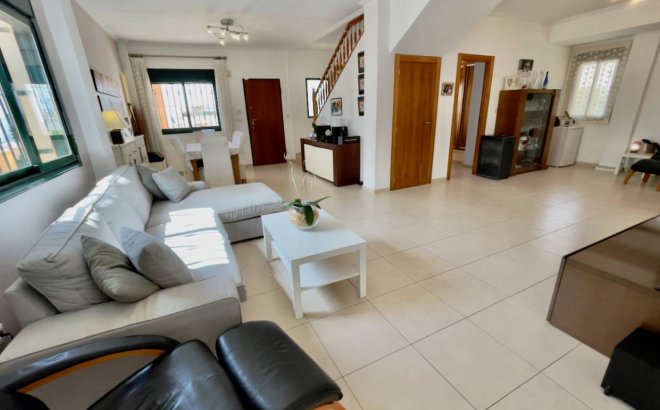 Resale - Villa -
Ciudad Quesada - Costa Blanca