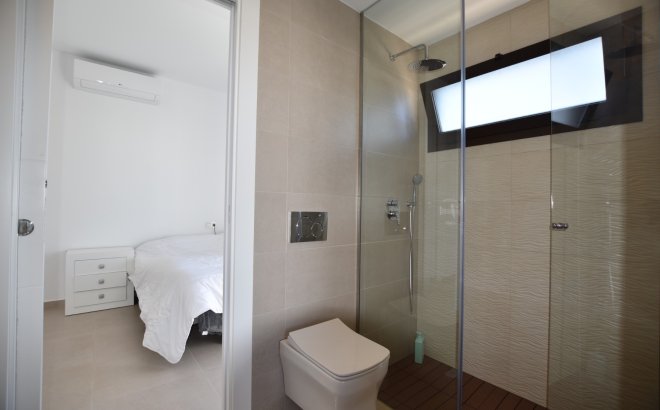 Resale - Villa -
Benijofar - Costa Blanca