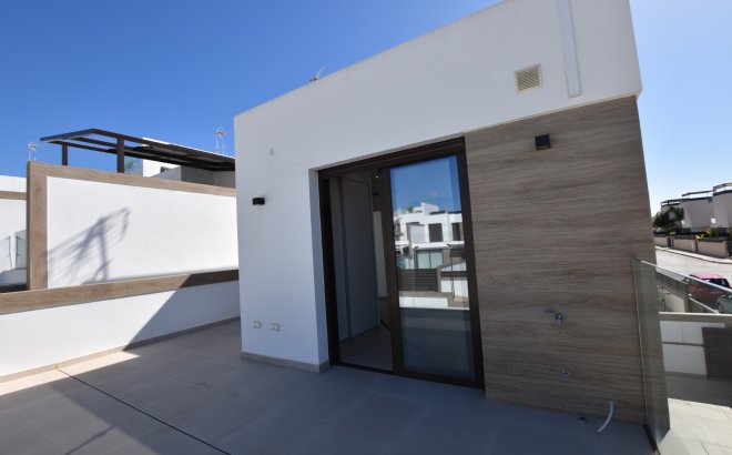 Resale - Villa -
Benijofar - Costa Blanca