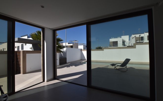 Resale - Villa -
Benijofar - Costa Blanca