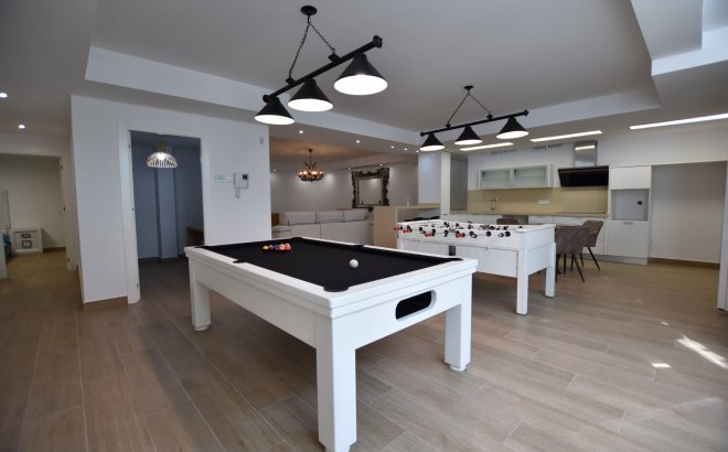 Resale - Villa -
San Miguel de Salinas - Inland