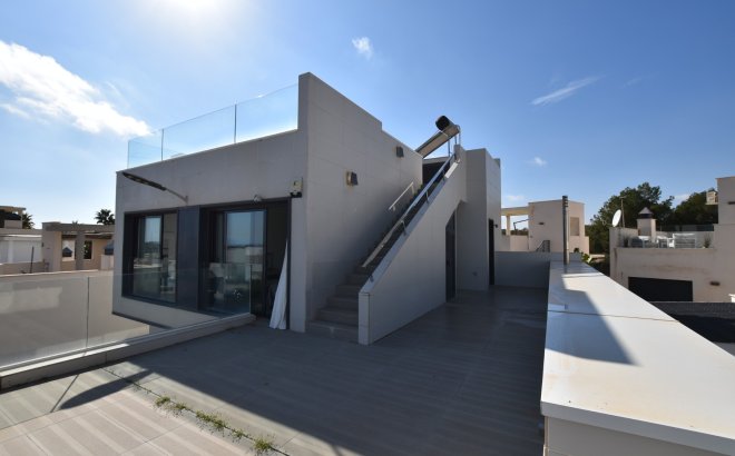 Resale - Villa -
San Miguel de Salinas - Inland