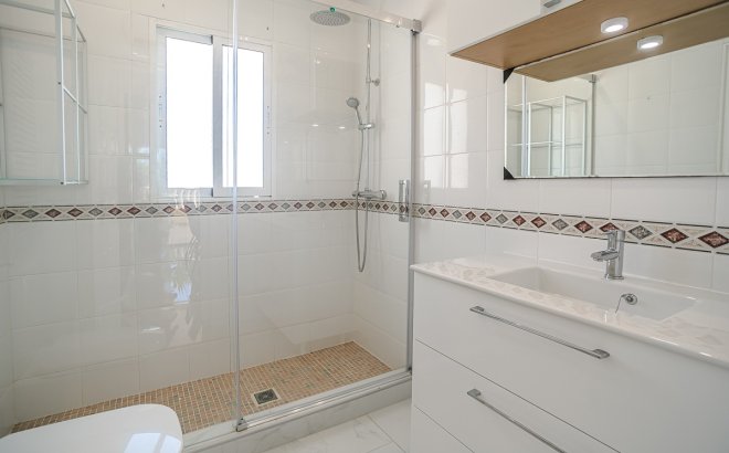 Resale - Villa -
Torrevieja - Costa Blanca