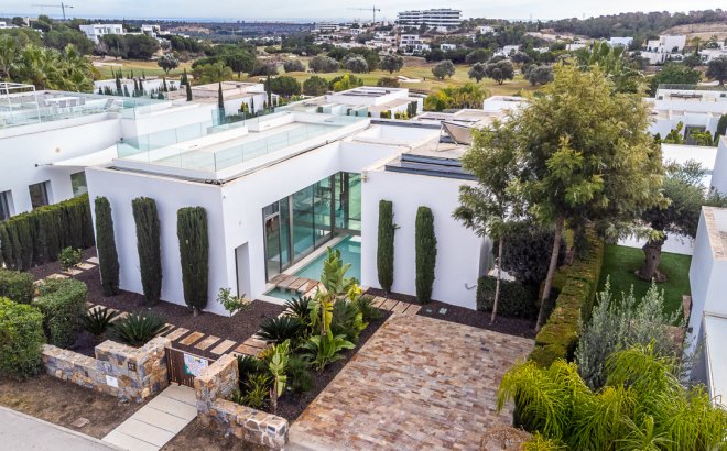 Resale - Villa -
Las Colinas Golf - Costa Blanca