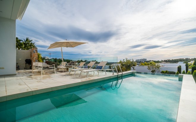 Resale - Villa -
Las Colinas Golf - Costa Blanca