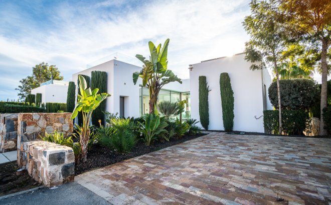 Resale - Villa -
Las Colinas Golf - Costa Blanca