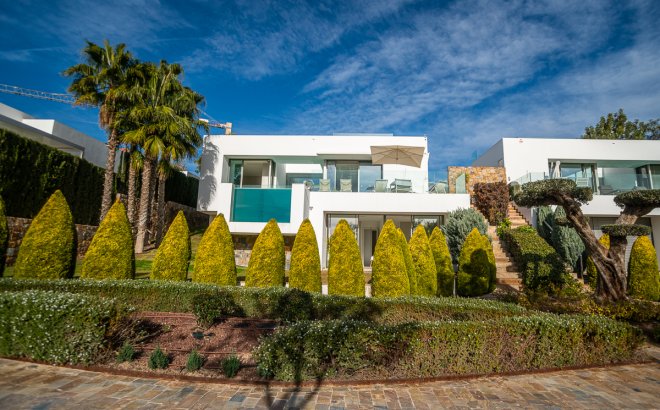 Resale - Villa -
Las Colinas Golf - Costa Blanca
