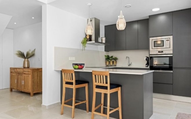 Herverkoop - Villa -
San Miguel de Salinas - Inland