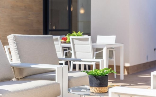 Herverkoop - Villa -
San Miguel de Salinas - Inland