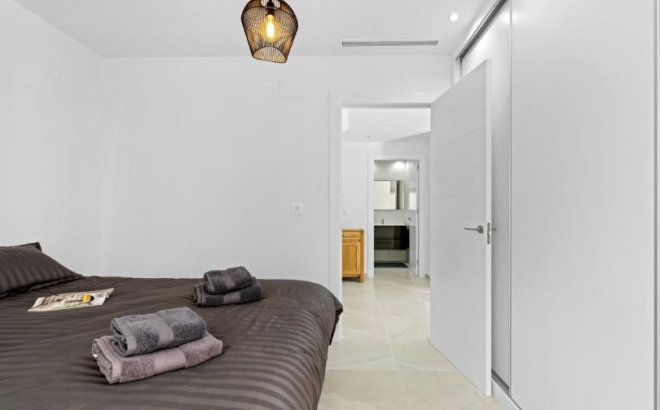 Herverkoop - Villa -
San Miguel de Salinas - Inland