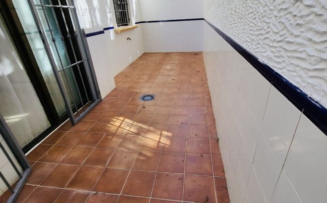 Resale - Town House -
San Miguel de Salinas - Inland