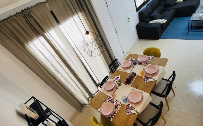 Resale - Town House -
San Miguel de Salinas - Inland