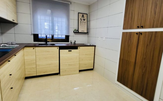 Resale - Town House -
San Miguel de Salinas - Inland