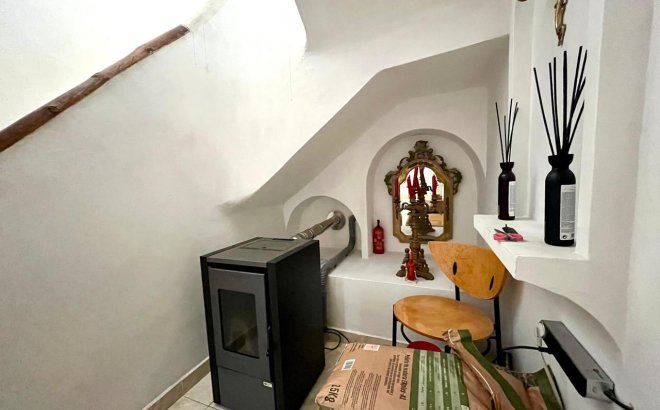 Resale - Villa -
Villamartin - Costa Blanca