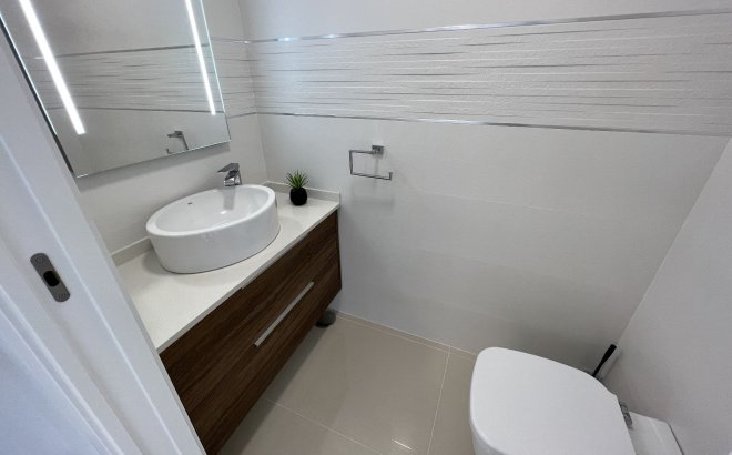 Herverkoop - Villa -
San Miguel de Salinas - Inland