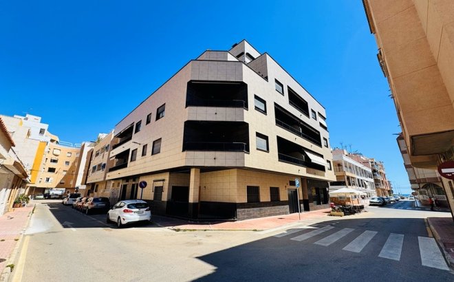Revente - Appartement -
La Mata - Costa Blanca