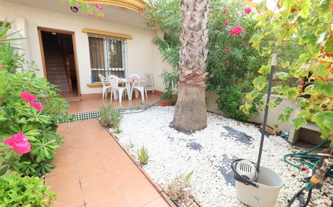Resale - Villa -
Orihuela Costa - Costa Blanca