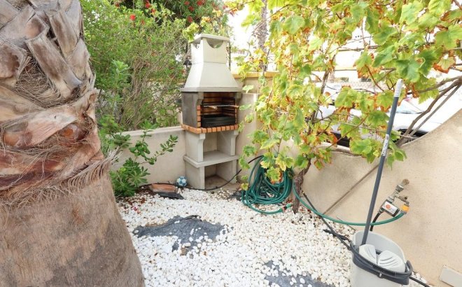 Resale - Villa -
Orihuela Costa - Costa Blanca