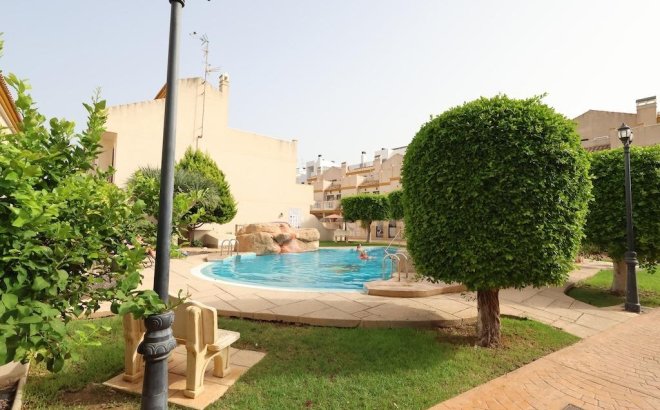 Resale - Villa -
Orihuela Costa - Costa Blanca