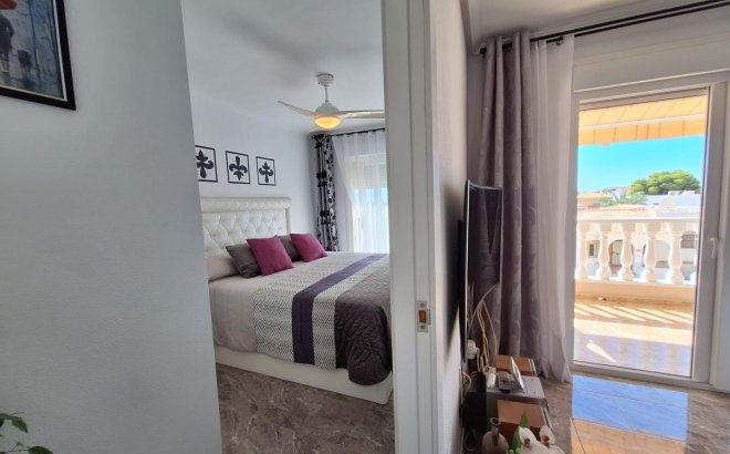 Resale - Apartment -
Orihuela Costa - La Zenia
