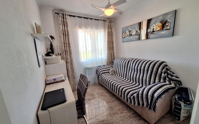 Resale - Apartment -
Orihuela Costa - La Zenia