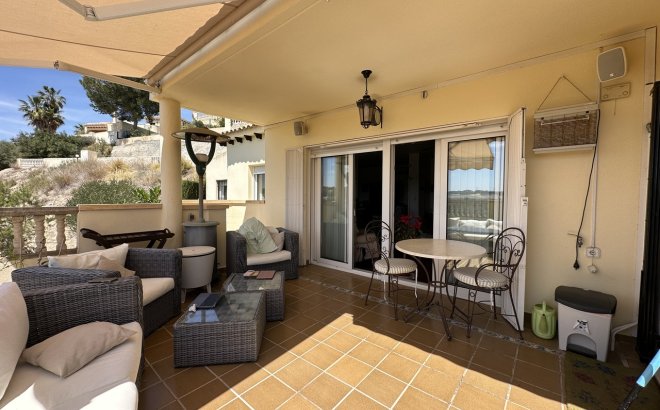 Resale - Villa -
Villamartin - Costa Blanca