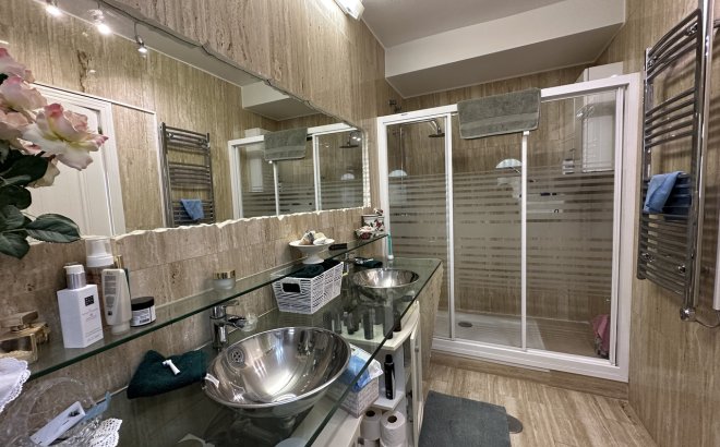 Resale - Villa -
Las Ramblas Golf - Inland