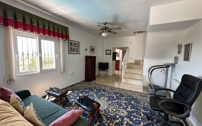 Resale - Villa -
Las Ramblas Golf - Inland