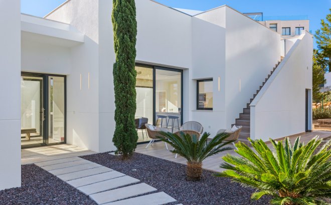 Resale - Villa -
Dehesa de Campoamor - Costa Blanca