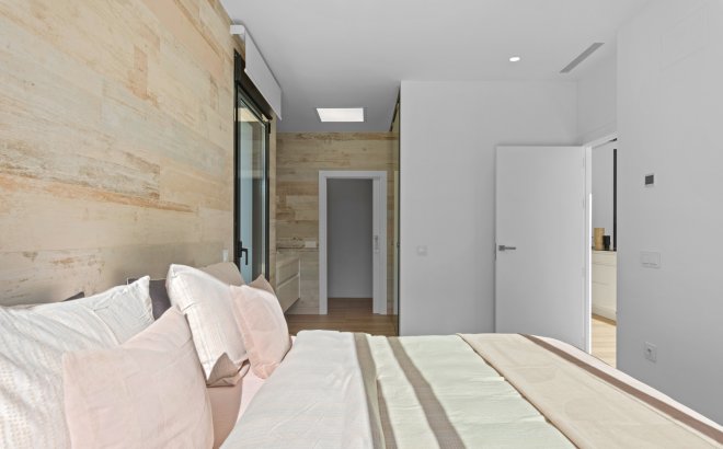 Resale - Villa -
Dehesa de Campoamor - Costa Blanca