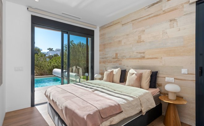 Resale - Villa -
Dehesa de Campoamor - Costa Blanca