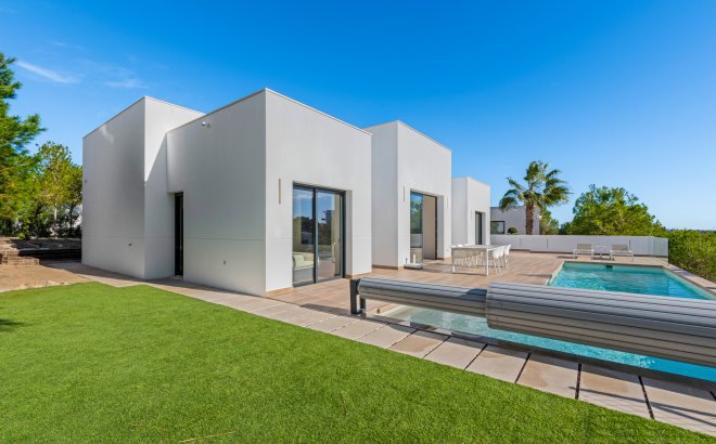 Resale - Villa -
Dehesa de Campoamor - Costa Blanca