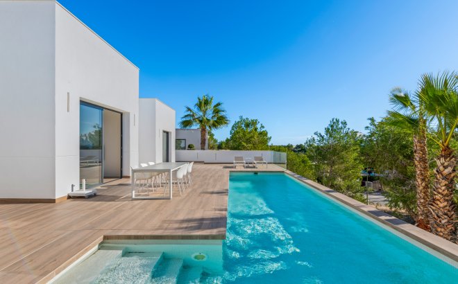 Resale - Villa -
Dehesa de Campoamor - Costa Blanca