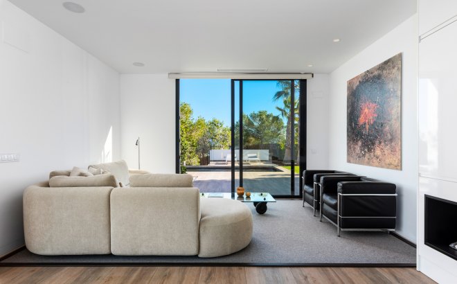 Resale - Villa -
Dehesa de Campoamor - Costa Blanca