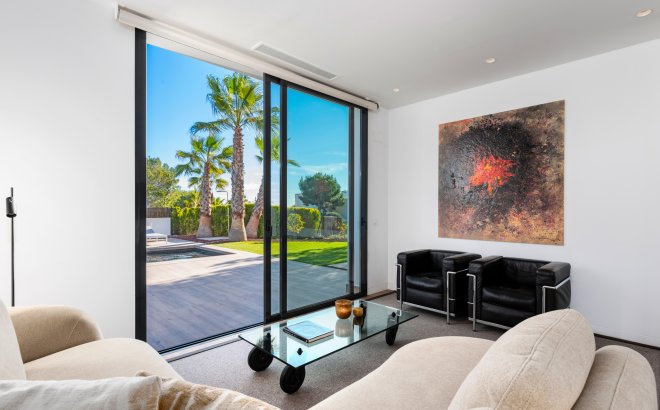 Resale - Villa -
Dehesa de Campoamor - Costa Blanca