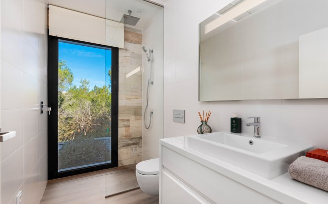 Resale - Villa -
Dehesa de Campoamor - Costa Blanca