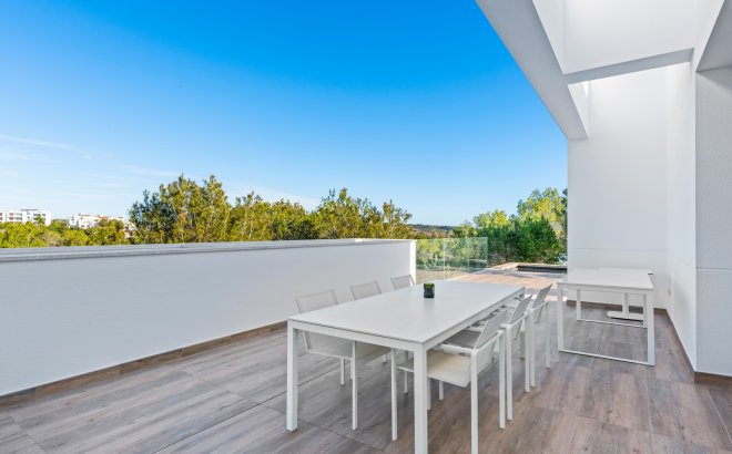 Resale - Villa -
Dehesa de Campoamor - Costa Blanca