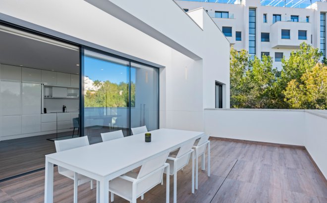 Resale - Villa -
Dehesa de Campoamor - Costa Blanca