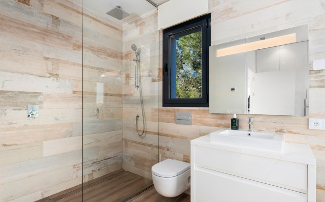 Resale - Villa -
Dehesa de Campoamor - Costa Blanca