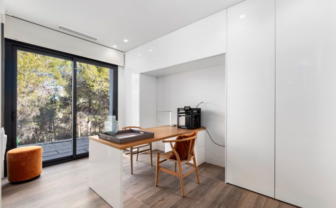 Resale - Villa -
Dehesa de Campoamor - Costa Blanca