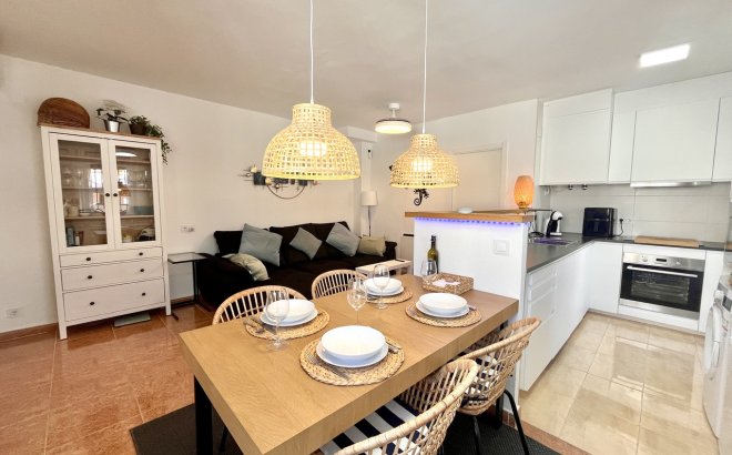 Herverkoop - Town House -
Los Montesinos - Costa Blanca